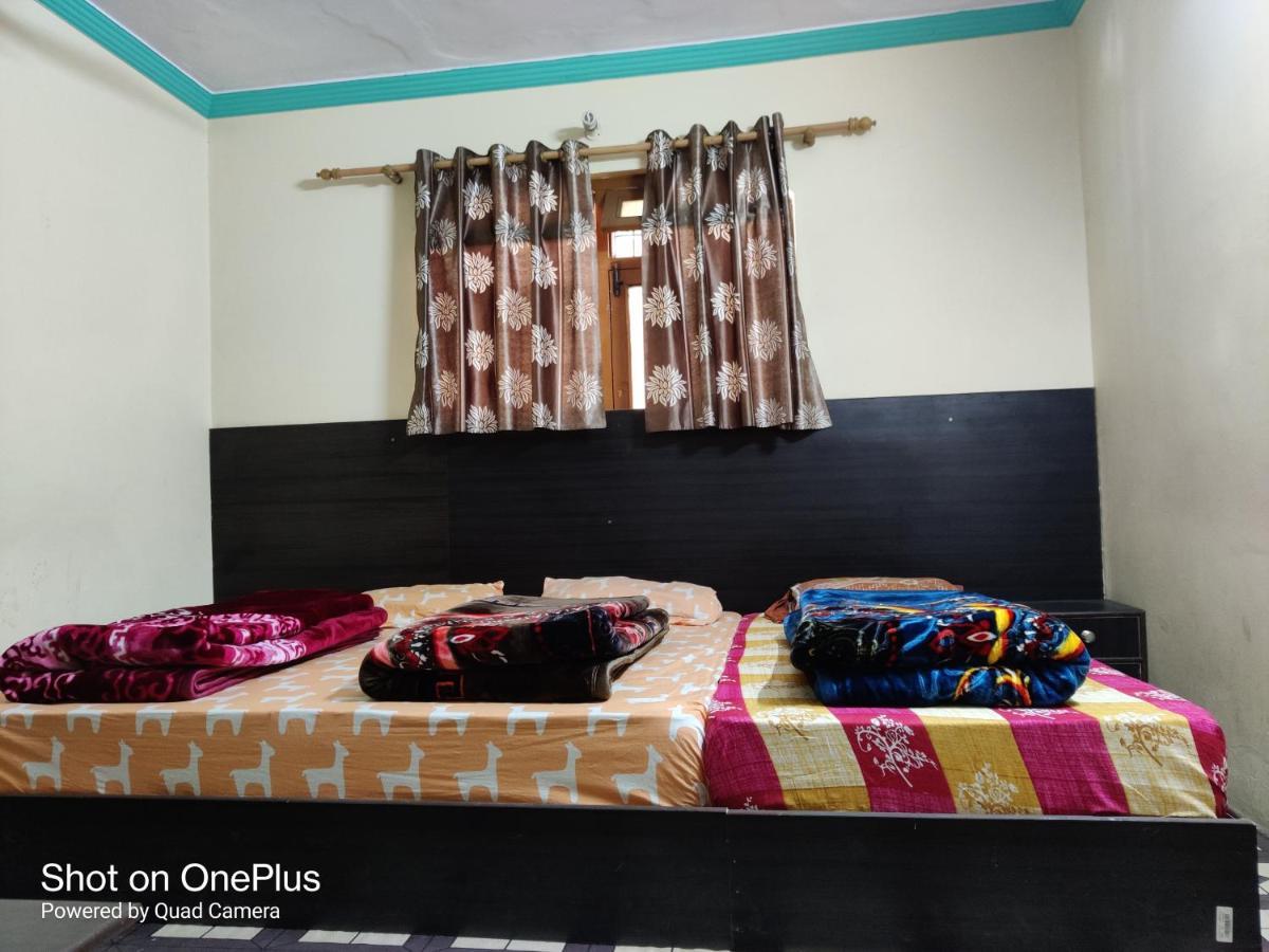 Hari Krishna Guest House Pandukeshwar Rom bilde